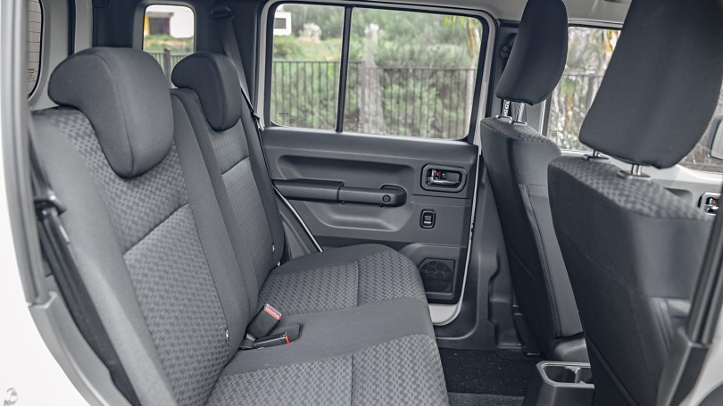 2025 Suzuki Jimny 16