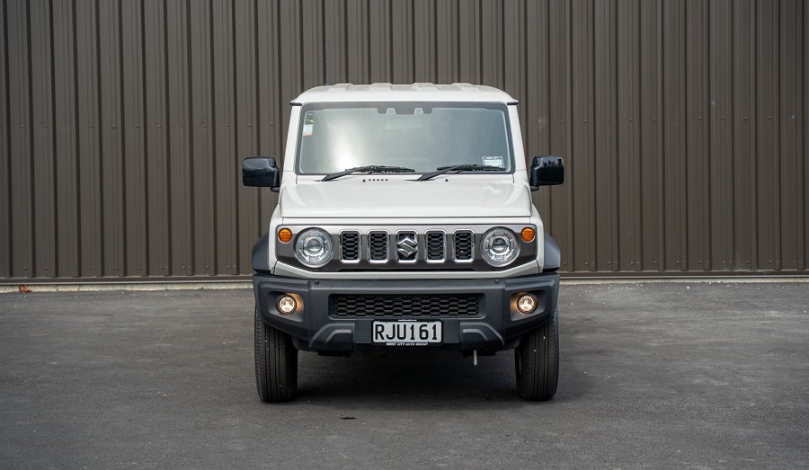 2025 Suzuki Jimny 3