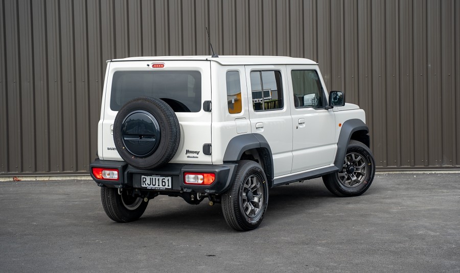 2025 Suzuki Jimny 2