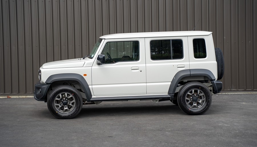 2025 Suzuki Jimny 5