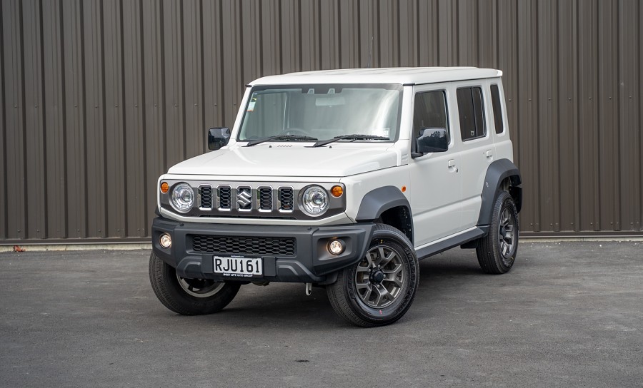 2025 Suzuki Jimny 1