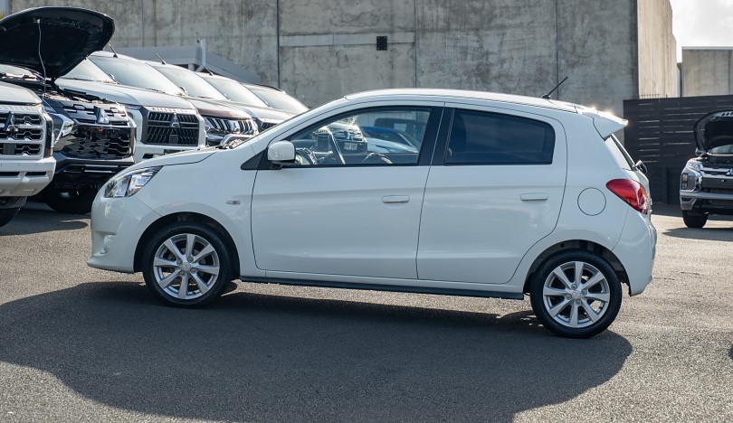 2015 Mitsubishi Mirage 5