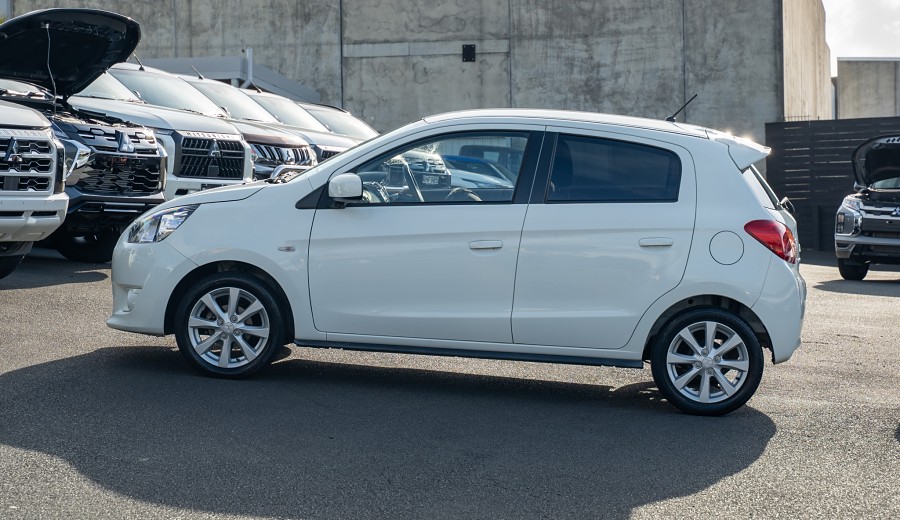 2015 Mitsubishi Mirage 5