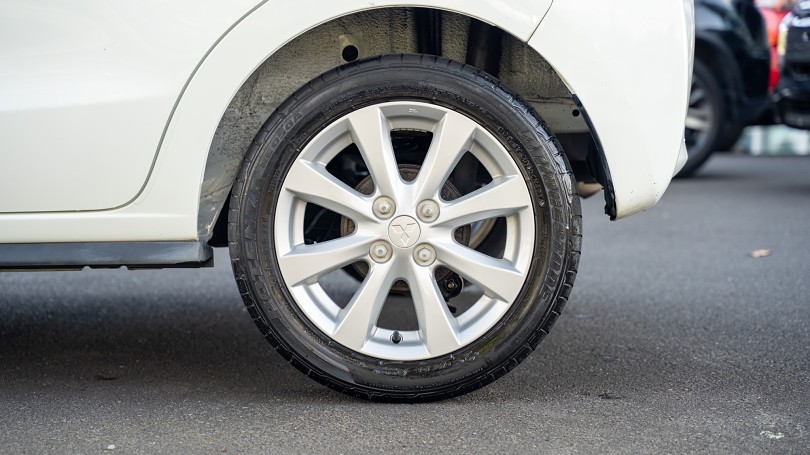 2015 Mitsubishi Mirage 7