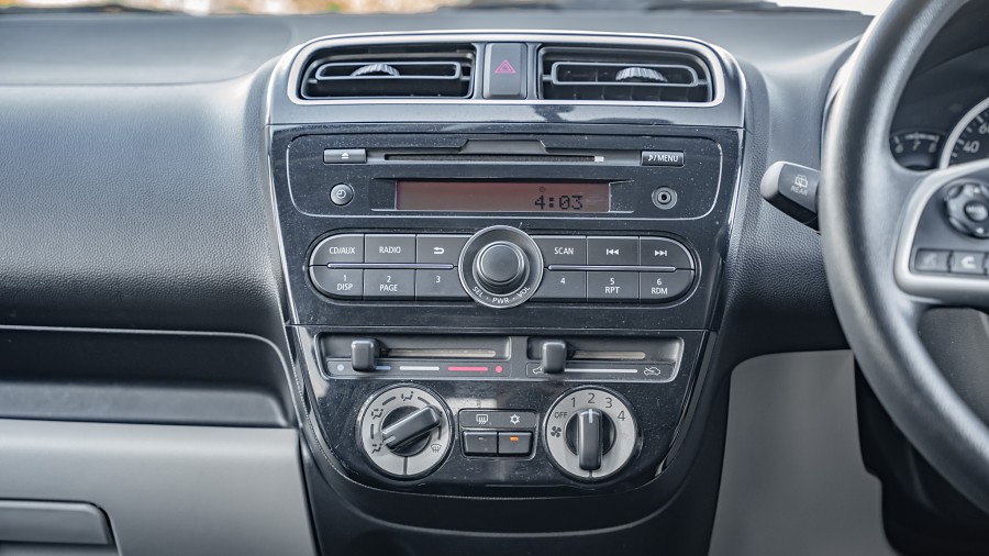 2015 Mitsubishi Mirage 14