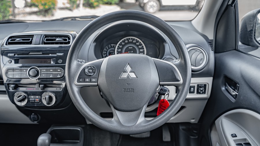 2015 Mitsubishi Mirage 11