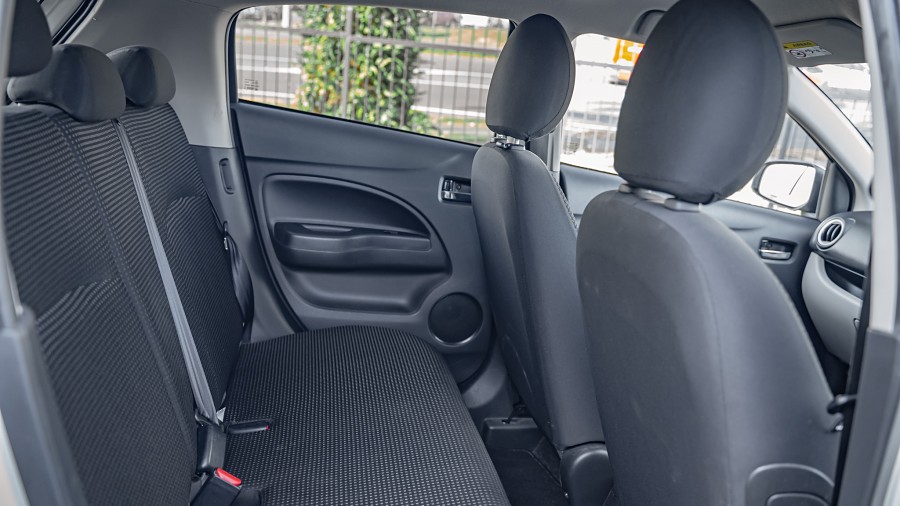 2015 Mitsubishi Mirage 15