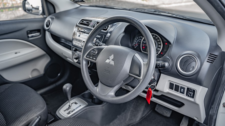 2015 Mitsubishi Mirage 9