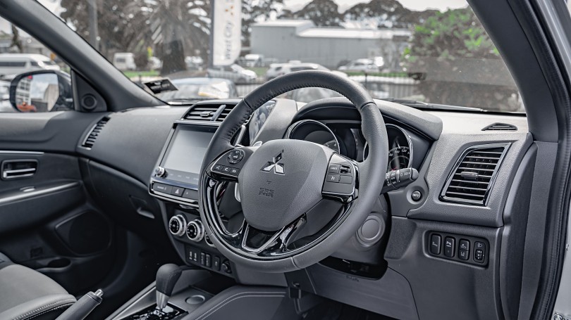 2025 Mitsubishi ASX 9