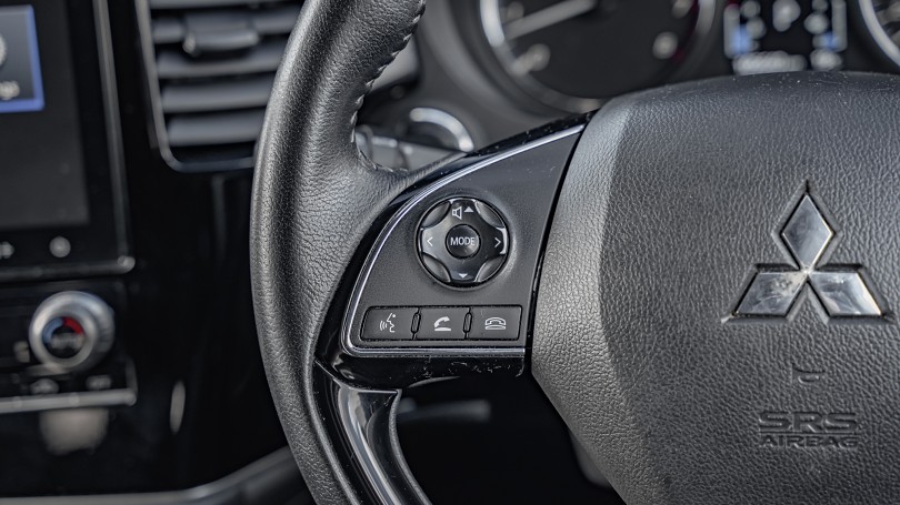 2021 Mitsubishi Outlander 13