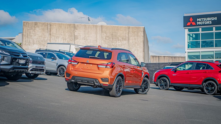 2025 Mitsubishi ASX 2