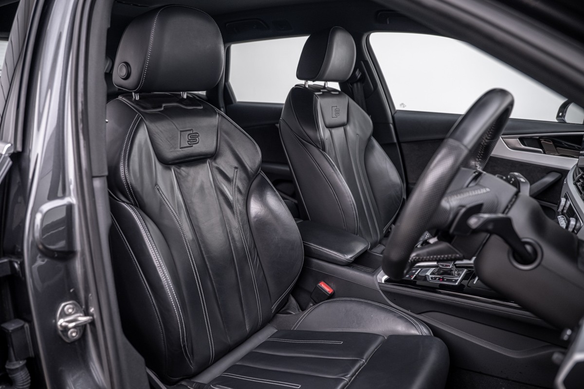 Audi A4 AVANT 2.0 TFSI QUATTRO S-LINE