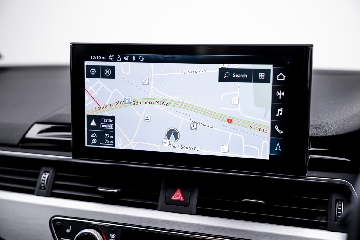 Audi A4 AVANT 2.0 TFSI QUATTRO S-LINE