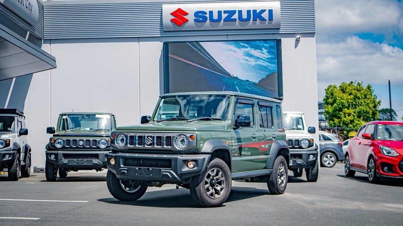 2025 Suzuki Jimny 1