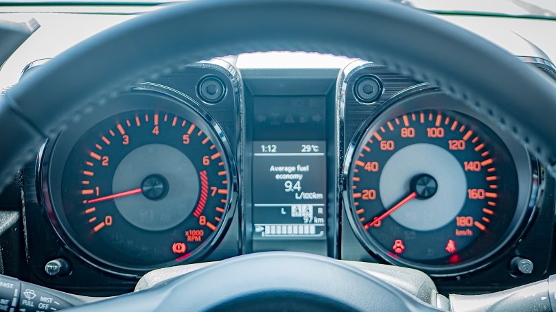 2025 Suzuki Jimny 12