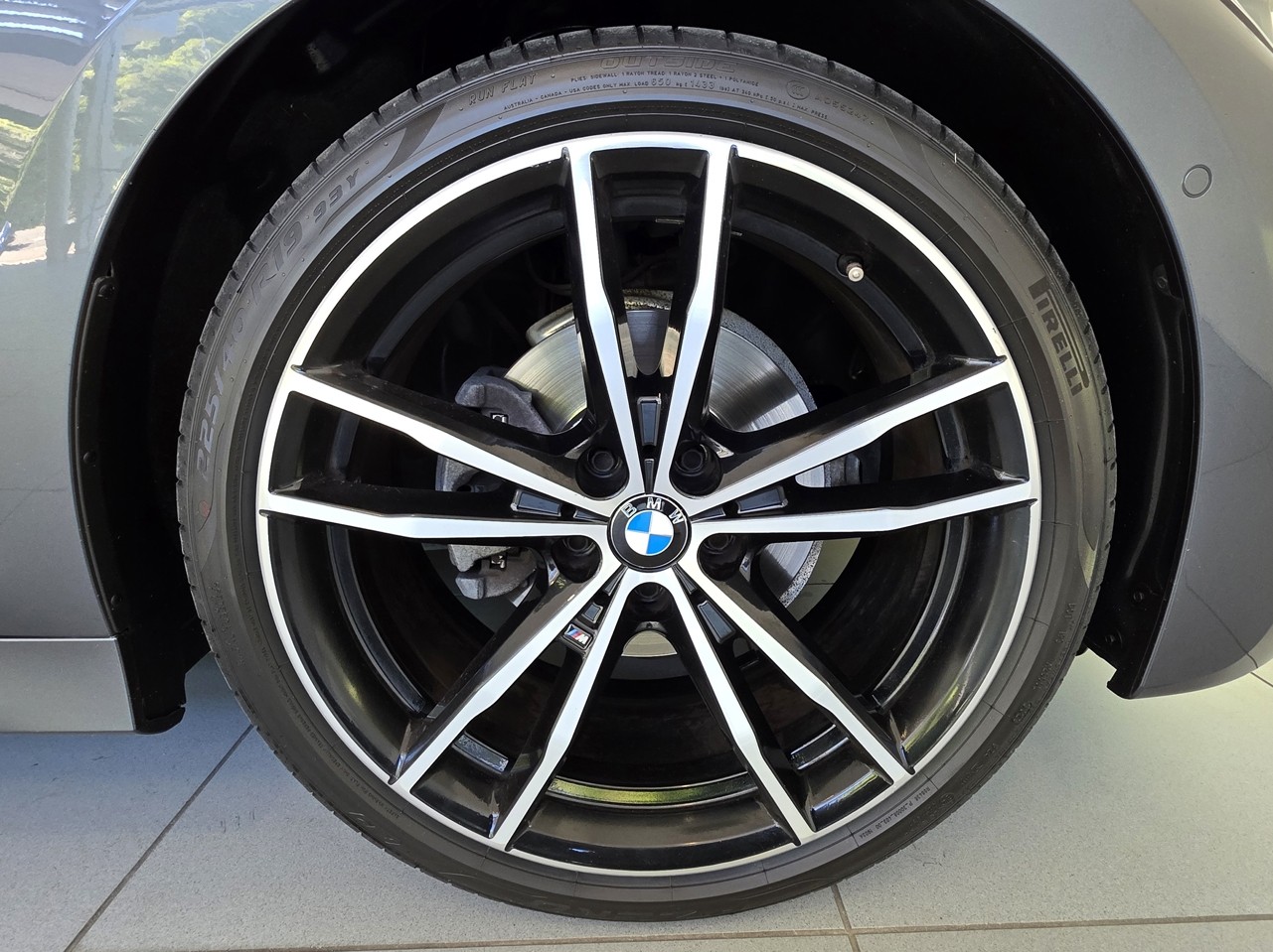 BMW 320i Sedan M-Sport