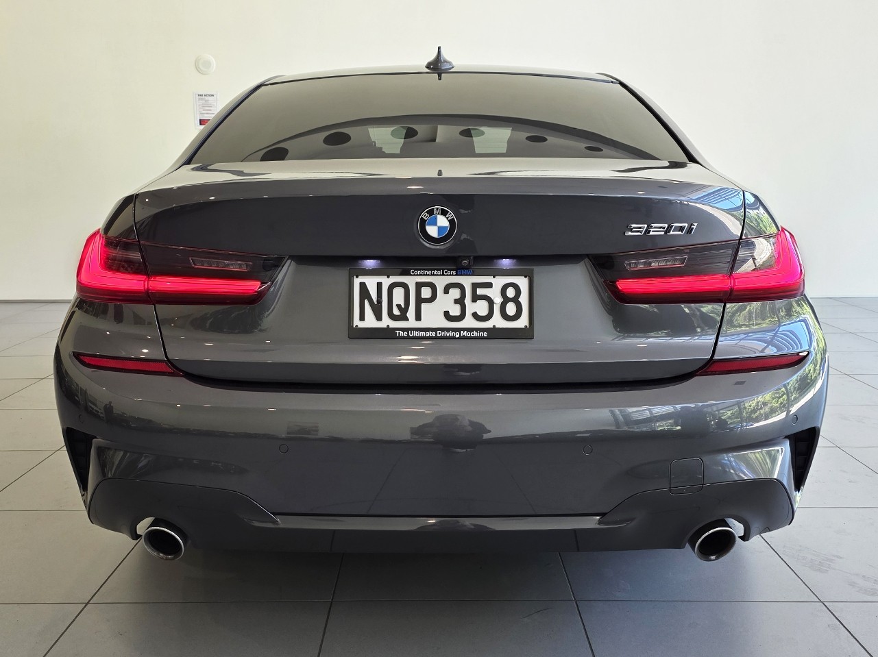 BMW 320i Sedan M-Sport