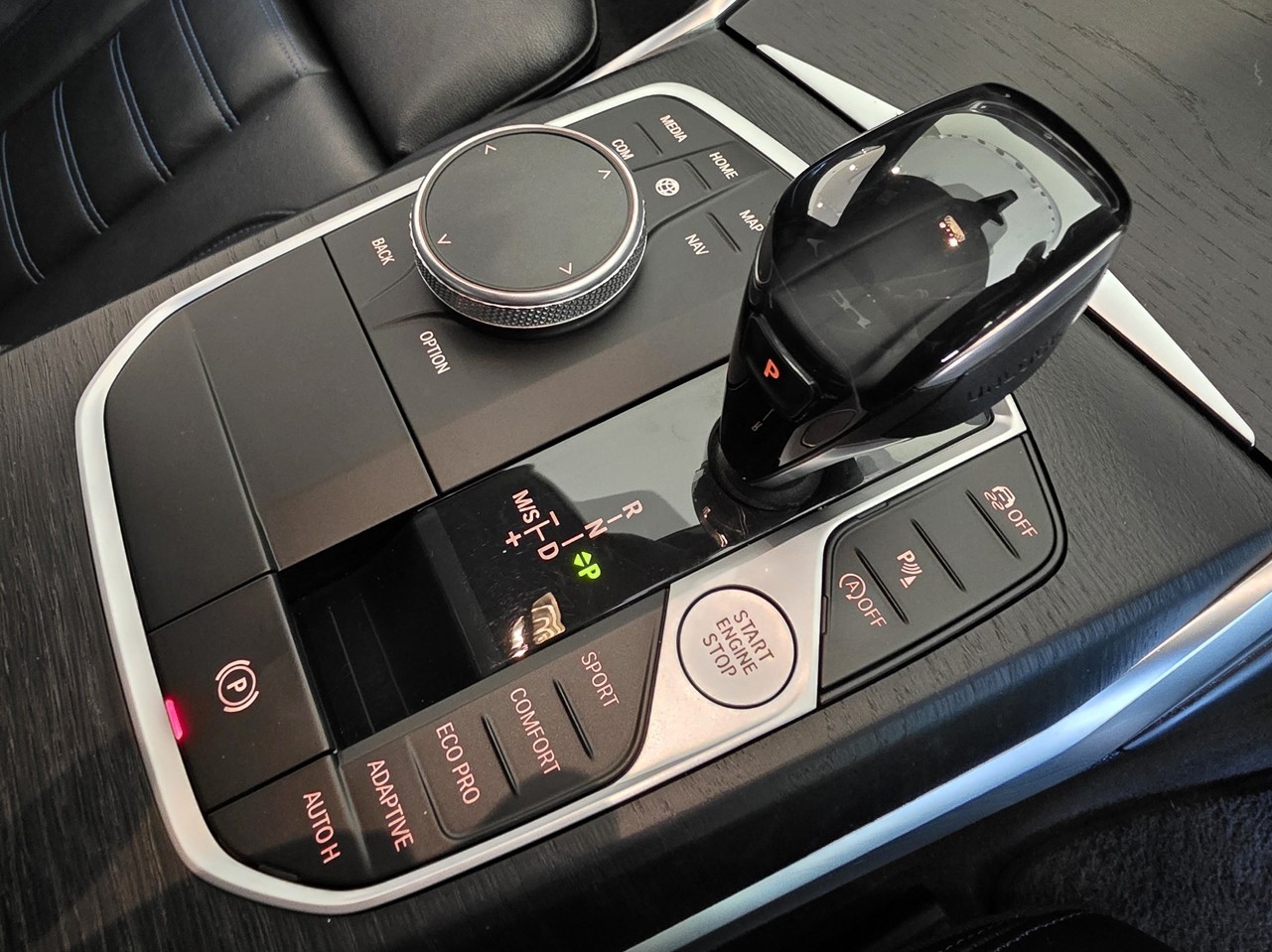 BMW 320i Sedan M-Sport