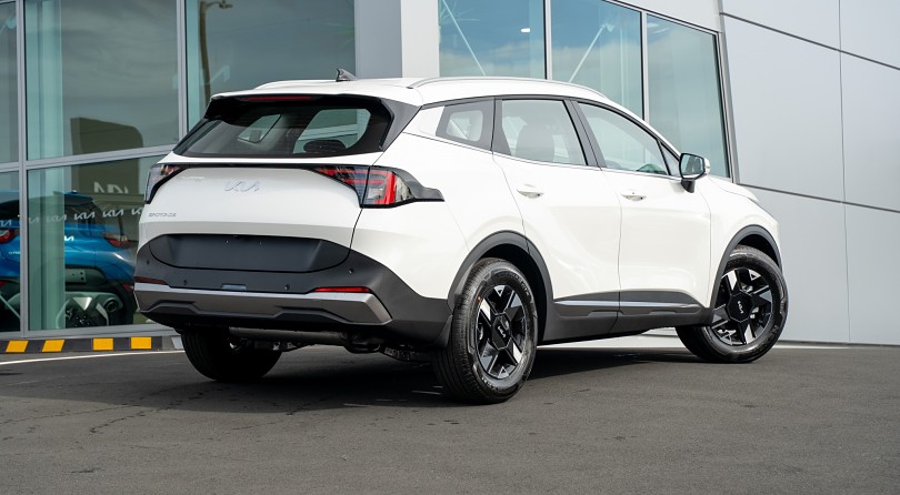 2025 Kia Sportage 2
