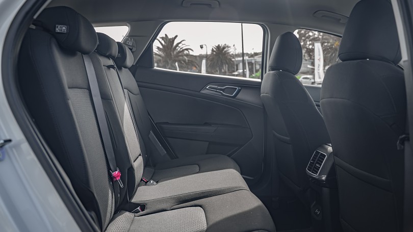 2025 Kia Sportage 16