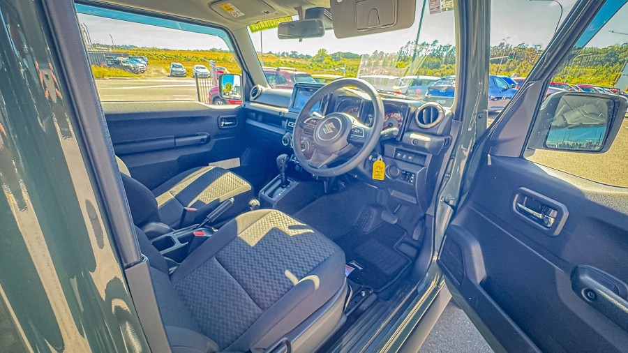 2025 Suzuki Jimny 9