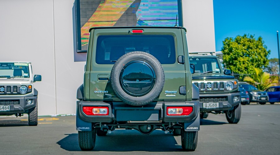 2025 Suzuki Jimny 4
