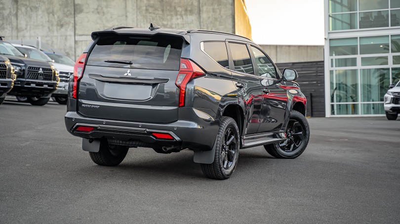 2025 Mitsubishi Pajero Sport 2