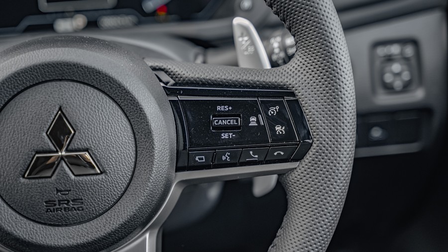 2025 Mitsubishi Pajero Sport 12