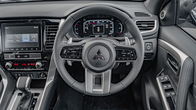 2025 Mitsubishi Pajero Sport 8