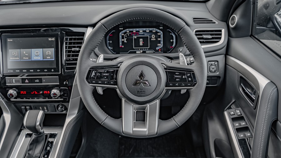 2025 Mitsubishi Pajero Sport 8