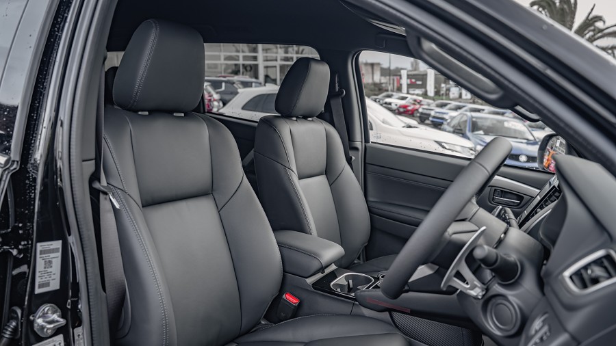 2025 Mitsubishi Pajero Sport 5