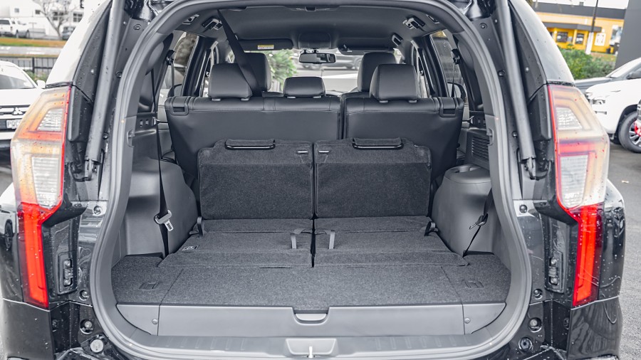 2025 Mitsubishi Pajero Sport 17