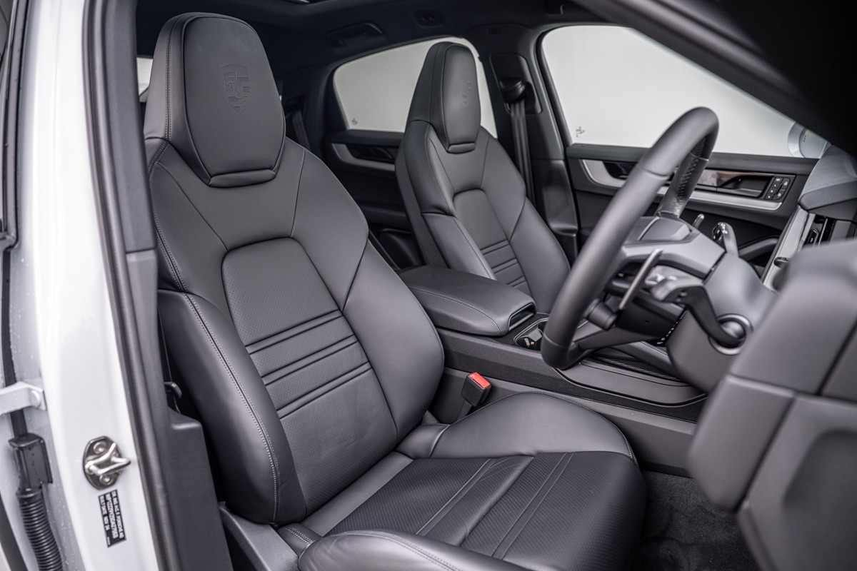 Porsche Cayenne COUPE