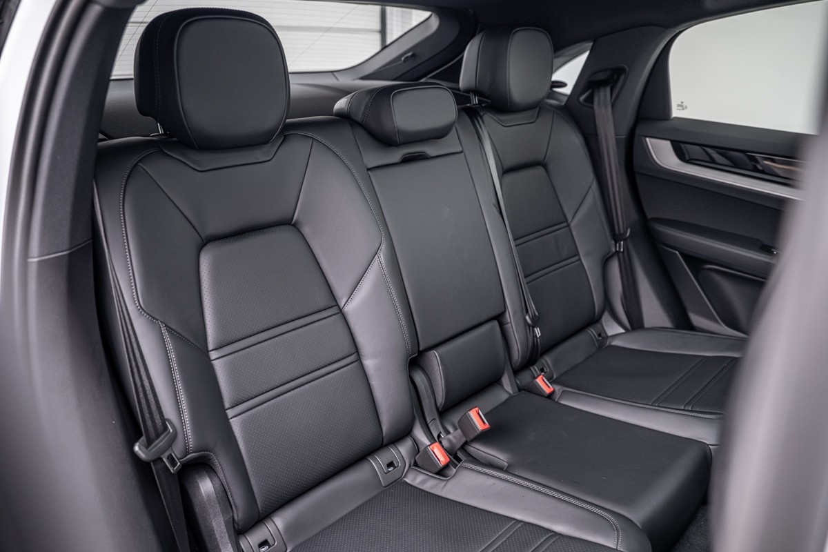 Porsche Cayenne COUPE