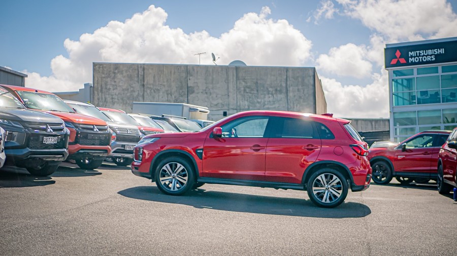 2025 Mitsubishi ASX 5