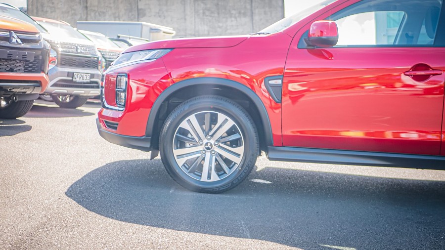 2025 Mitsubishi ASX 6