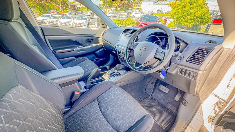 2025 Mitsubishi ASX 9