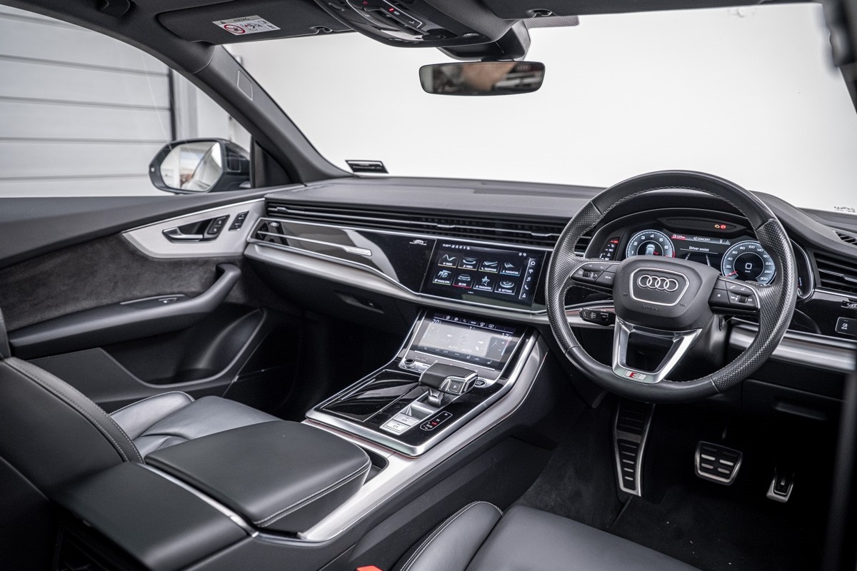 Audi Q8 55 TFSI QUATTRO