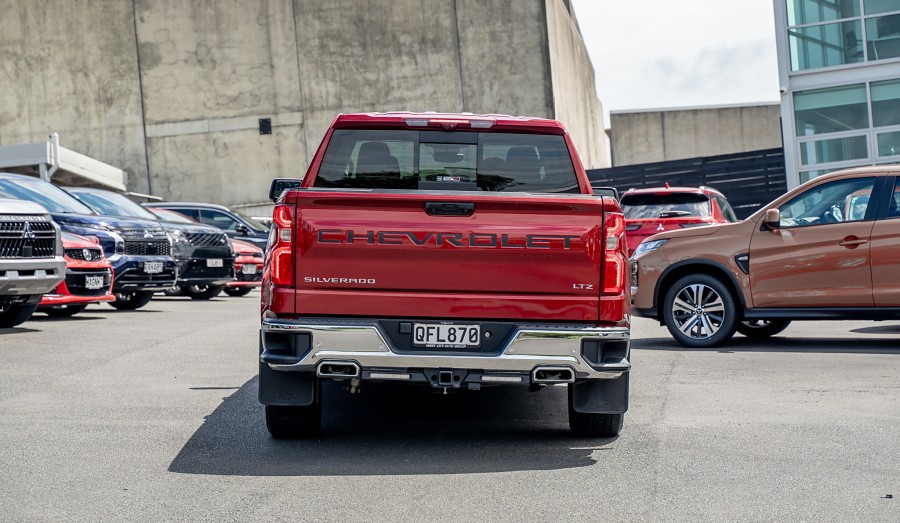 2023 Chevrolet Silverado 4