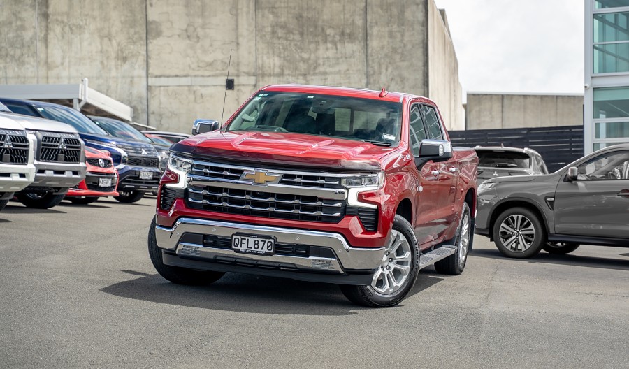 2023 Chevrolet Silverado 1