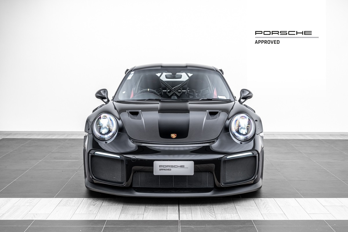 Porsche 911 GT2 RS (991.2)