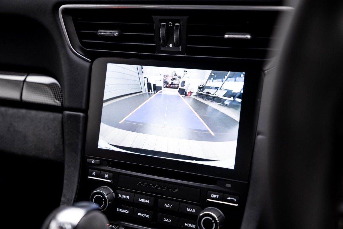 Porsche 911 GT2 RS (991.2)