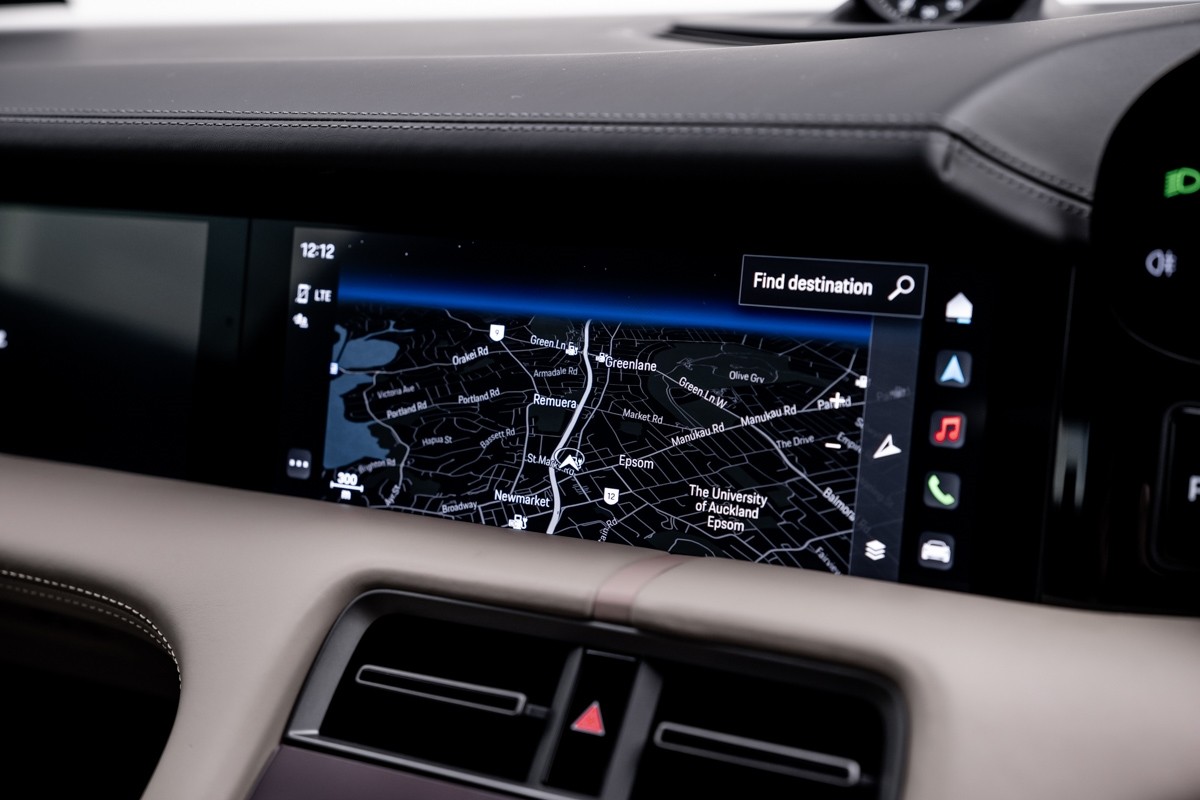 Porsche Taycan 4S (J1)