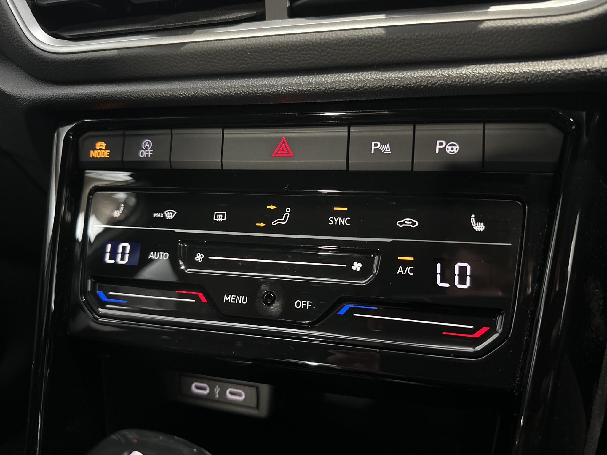 Volkswagen T-Roc 2WD R-LINE