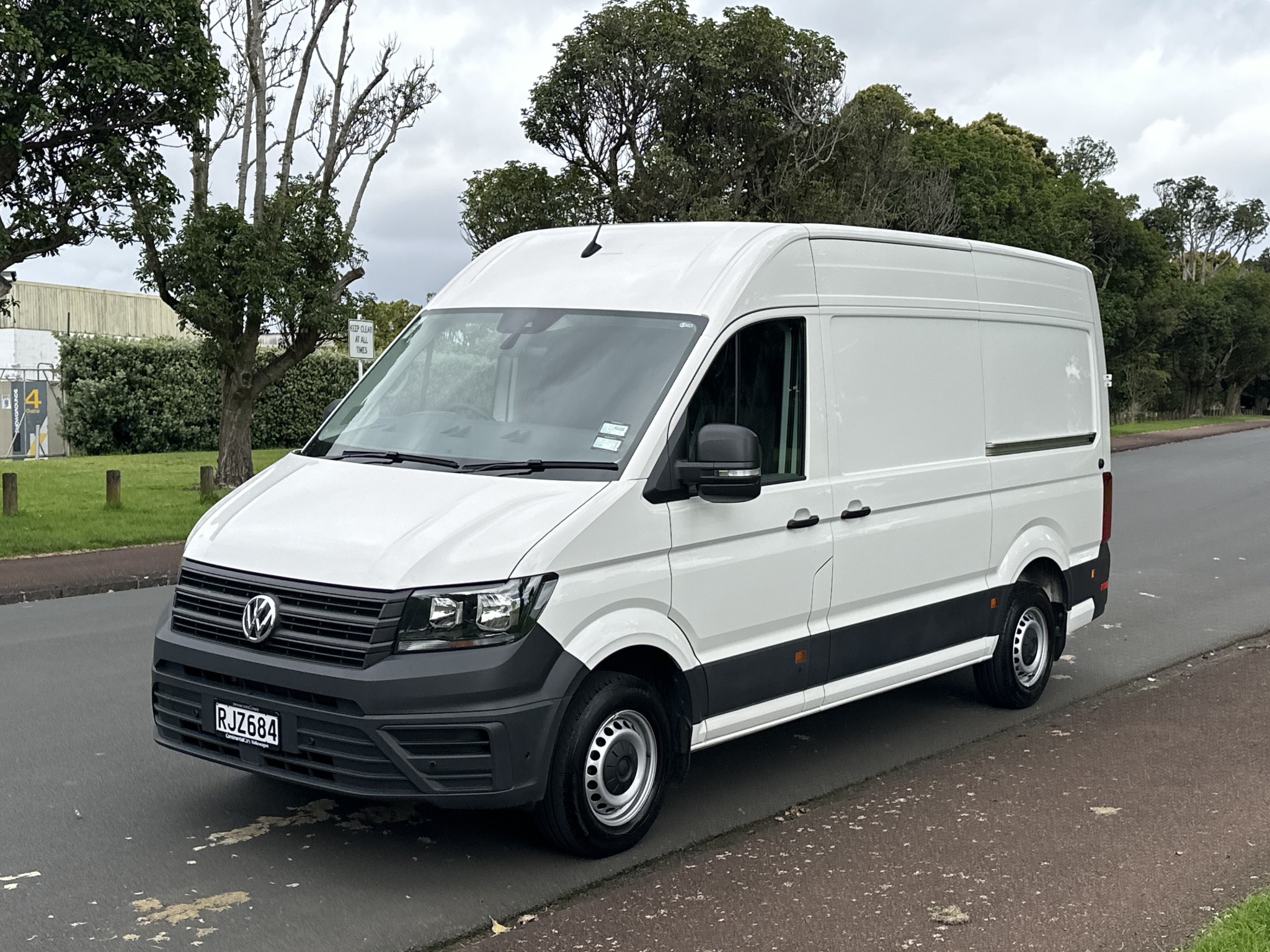 Volkswagen Crafter 35 103KW MWB AUTO