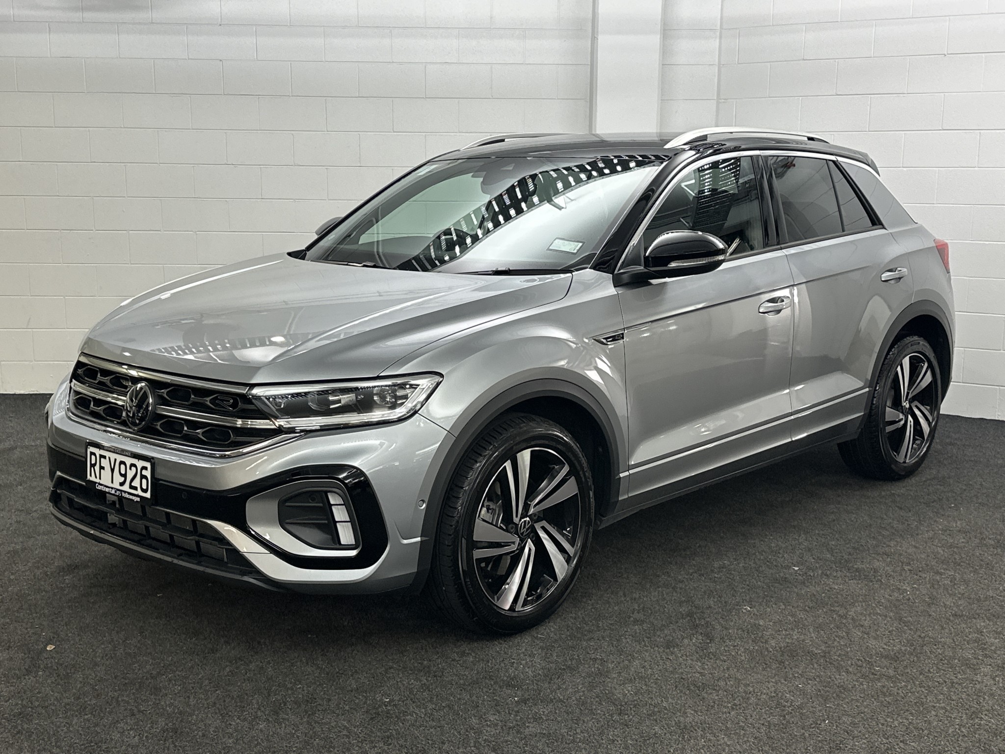 Volkswagen T-Roc 2WD R-LINE