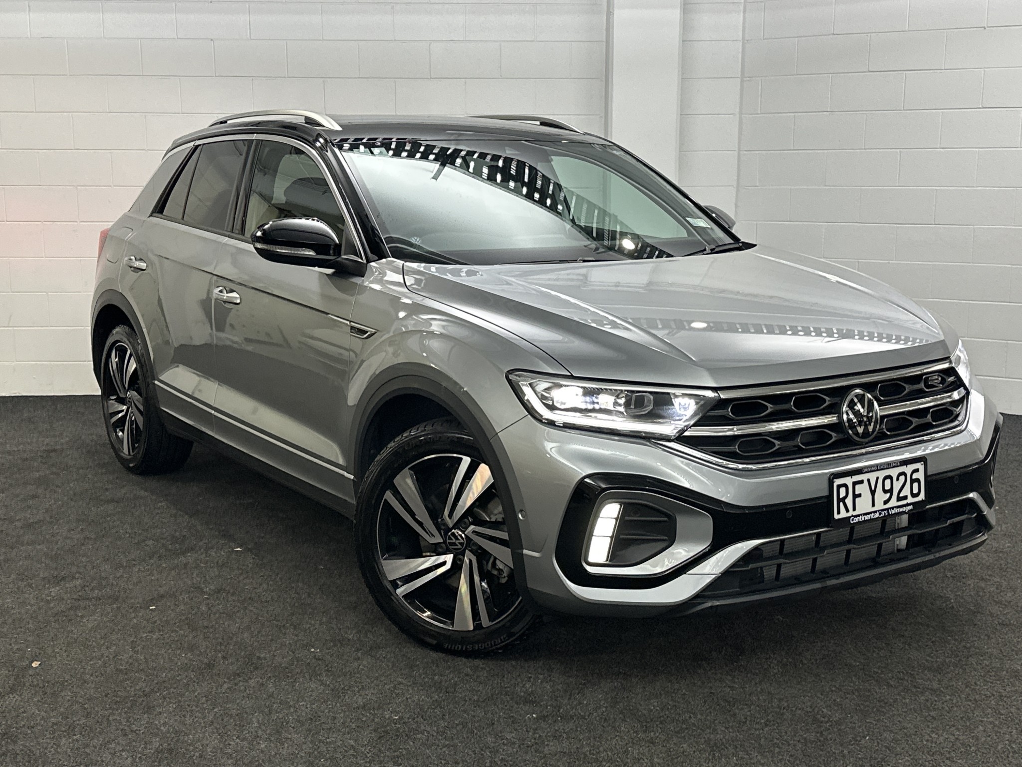 Volkswagen T-Roc 2WD R-LINE