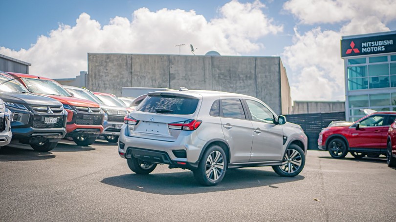 2025 Mitsubishi ASX 2