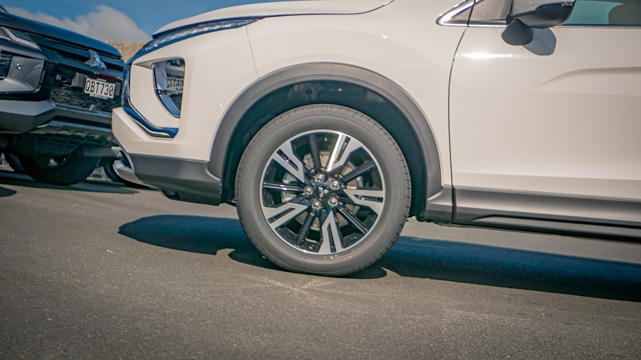 2025 Mitsubishi Eclipse Cross 6