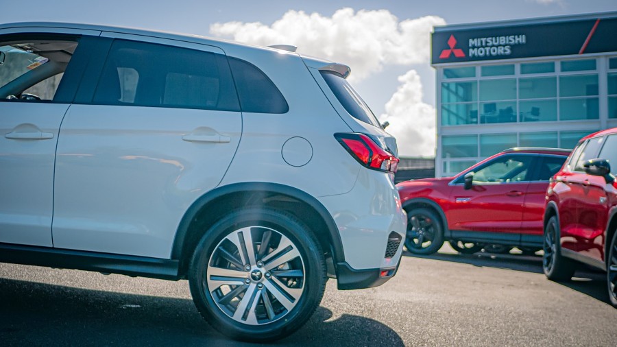 2025 Mitsubishi ASX 7